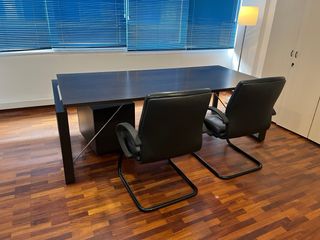 Mesa de oficina moderna madera y metal