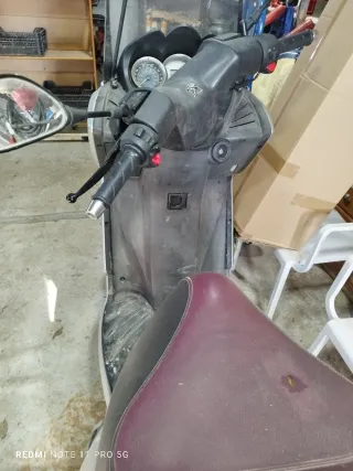 Peugeot Citystar 125cc Scooter