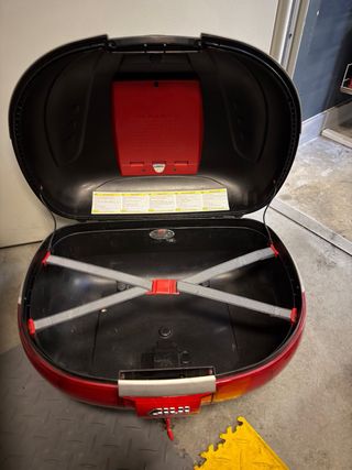 Baúl Suzuki GSX-S 1000 2015