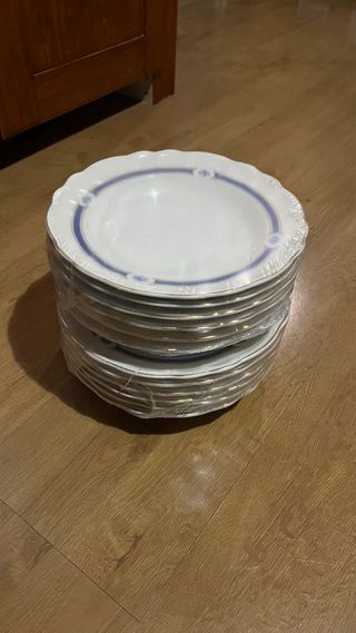 Vajilla San Claudio 56 piezas - A ESTRENAR