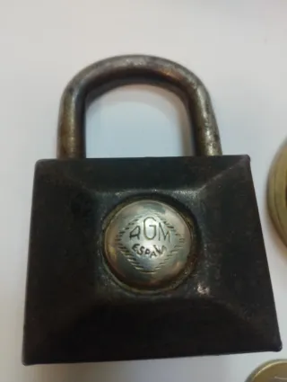 Lote 5 candados antiguos