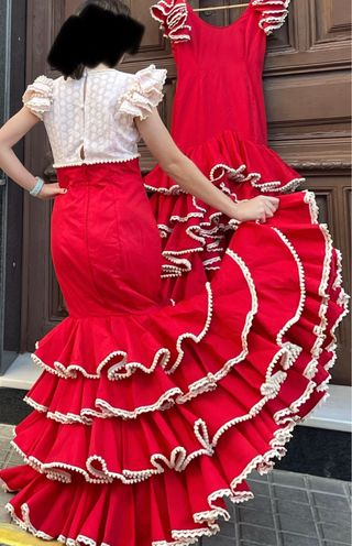 Traje Flamenca Rojo T 38/40 MADRE HIJA HERMANAS