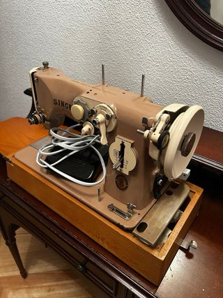 Máquina de coser Singer original antigua