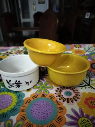 Ciotoline in porcellana con decoro floreale