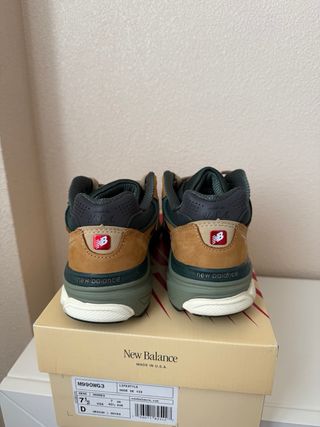 New Balance 990v3 Marrón/Verde Talla 40.5