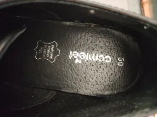 Zapatos negros de cordones