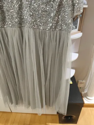 Vestido gris lentejuelas