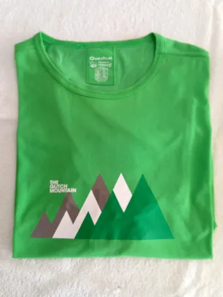 LOTE DE 4 CAMISETAS DE CABALLERO DE MANGA CORTA.