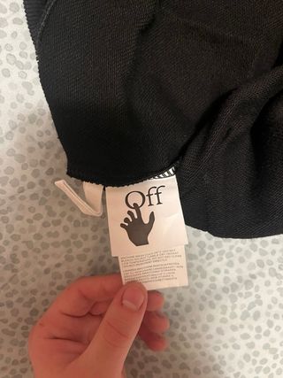 Felpa Off-White con Cappuccio - Stampa Marker Arro