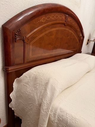 Muebles clásicos para dormitorio con marquetería
