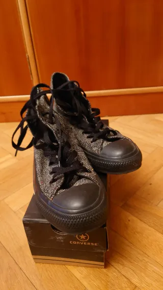 Zapatillas Converse Negro y Gris