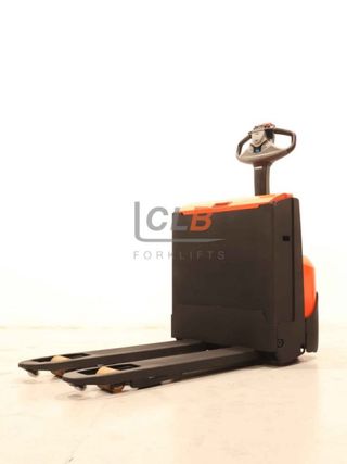 Ref. M-5152 Transpaleta Eléctrica BT LWE 140 Levio