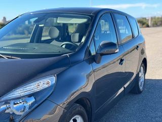 Renault Grand Scenic 2011 7 PLAZAS