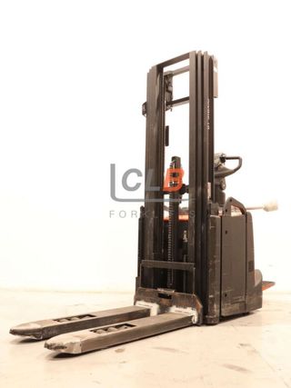 Ref. M-5987 Apilador Eléctrico con Plataforma TOYOTA SPE 120 L