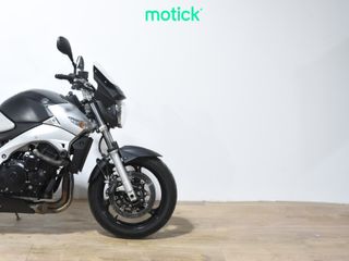 SUZUKI GSR 600