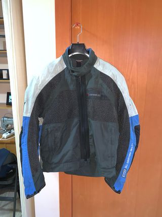 Chaqueta Dainese verano perforada Talla 54
