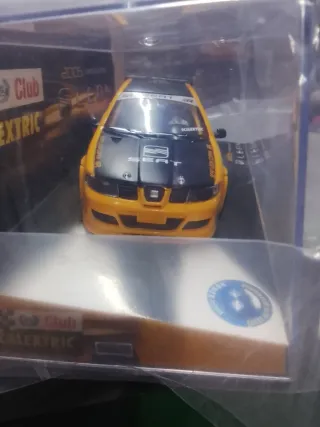 Scalextric Seat León Club 2005 con luces escala132