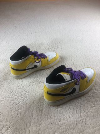 Zapatillas Jordan Air 1 Mid