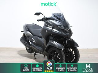 YAMAHA TRICITY 300