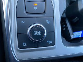 FORD EXPLORER PLATINUM 3.0 PHEV AWD 457cv (336kW)