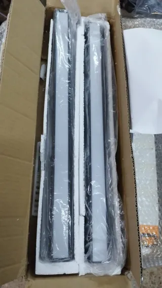 Lámpara LED Negra y Blanca