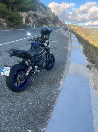 MT09 OHLINS + ANDREANI