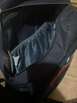 Mochila NASA con diseño de franjas y bandera