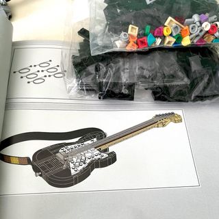 Lego Fender Stratocaster 21329