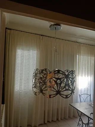 Lámpara colgante metálica diseño moderno