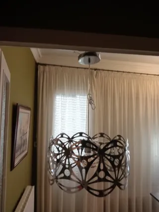 Lámpara colgante metálica diseño moderno