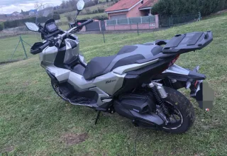 Honda ADV 350 Maxiscooter