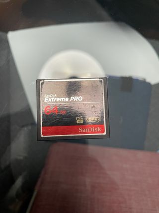 Canon EOS 5D Mark II + Grip