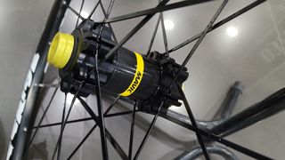 Roda Dianteira Mavic Crossride 29 Boost Nova