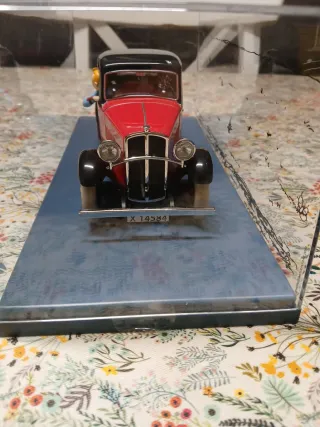 Coche Tintín 1/24