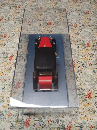 Coche Tintín 1/24