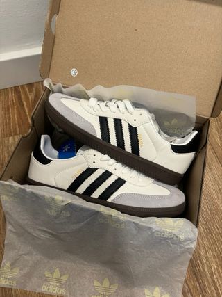 Adidas Samba Blancas y Negras talla 40