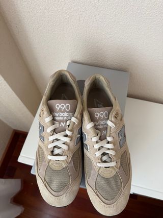 New Balance 990v2 Kith Beige Plata Talla 40.5