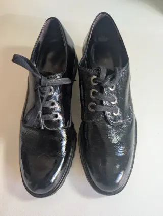 Zapatos charol Gloria Ortiz Talla 38