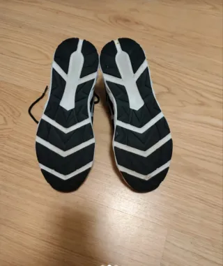 Zapatillas Emporio Armani Negras y Grises