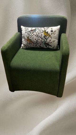 Sillón moderno verde como nuevo