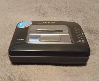 Reproductor Aiwa Cassette y Radio TA161