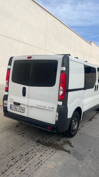 Opel Vivaro 2007
