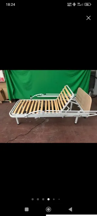 Cama articulada metálica y de madera