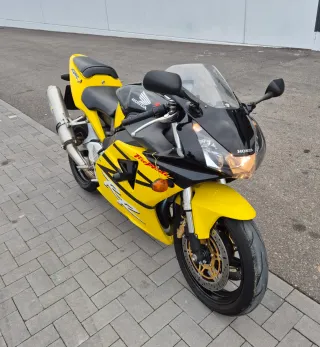 Honda CBR 954 RR 2003 ¡Clásica!