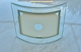 Marco de fotos de vidrio curvo biselado.