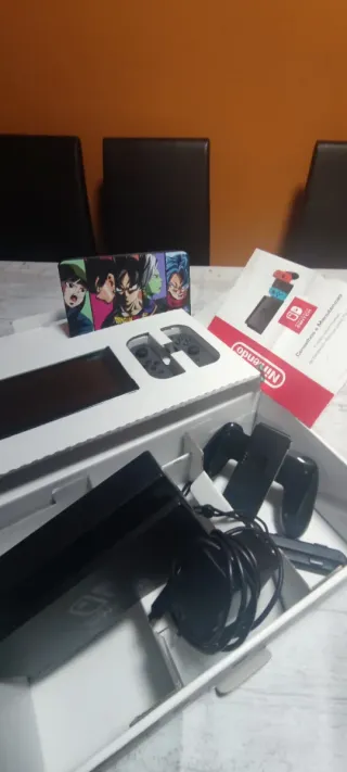 Lote Nintendo Switch + Mario Odyssey + Maletín