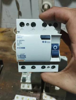 Diferenciales Trifásicos