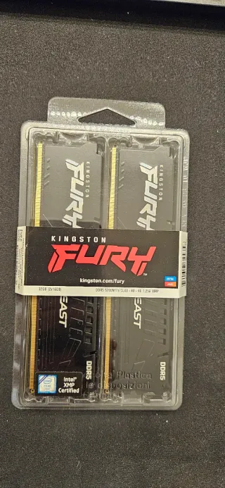 32GB DDR5 5200MHz Kingston FURY Precintado
