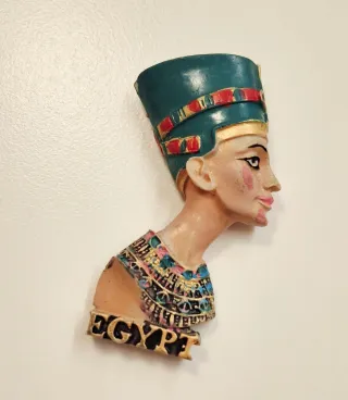 Calamita Nefertiti Egitto