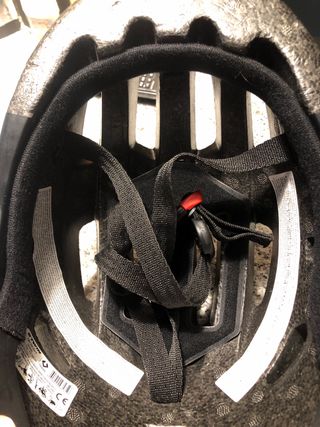 Casco de bicicleta negro niñ@s + guantes